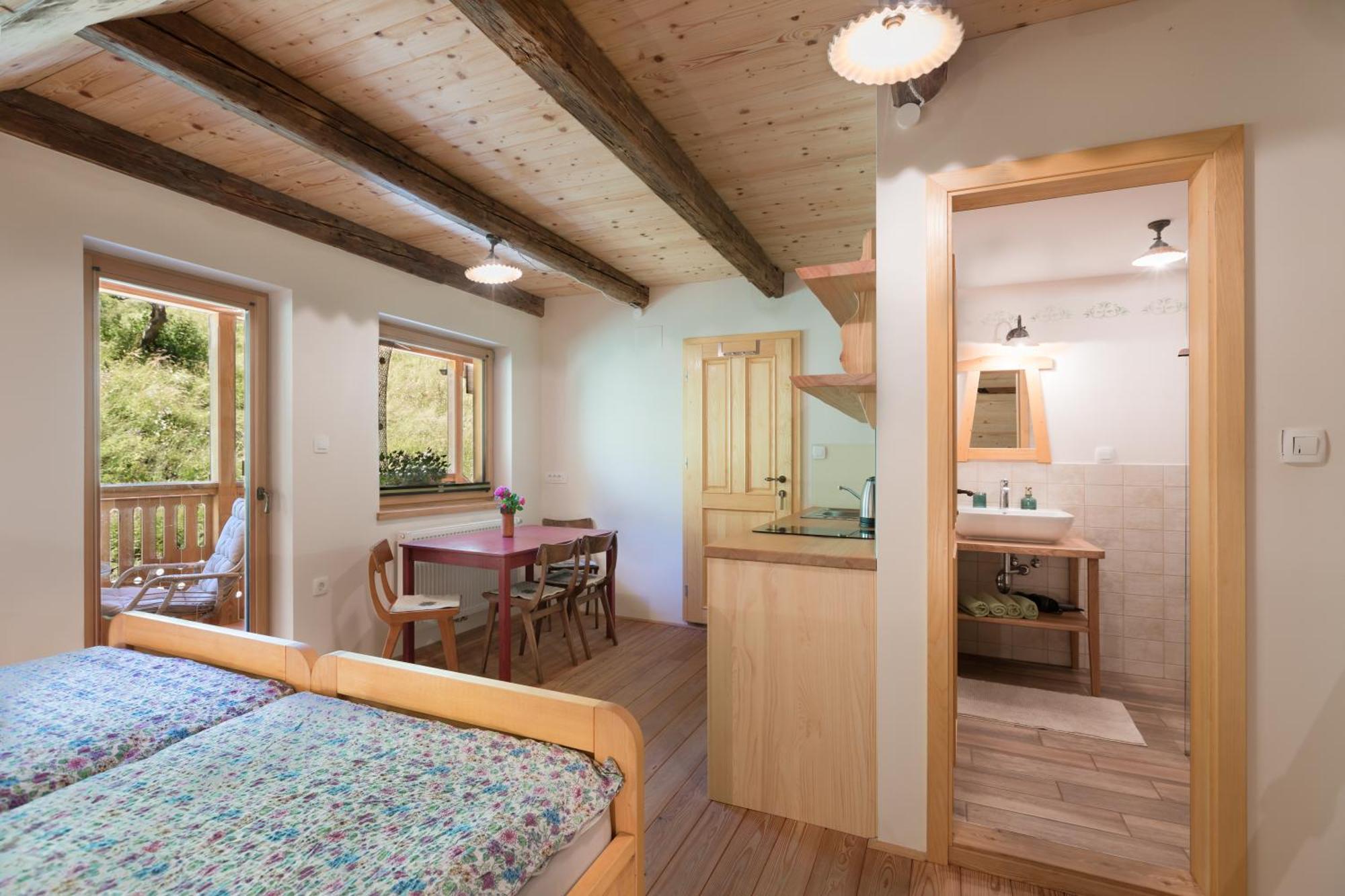 Homestead Farm Tesnak Gorenja Vas  Δωμάτιο φωτογραφία